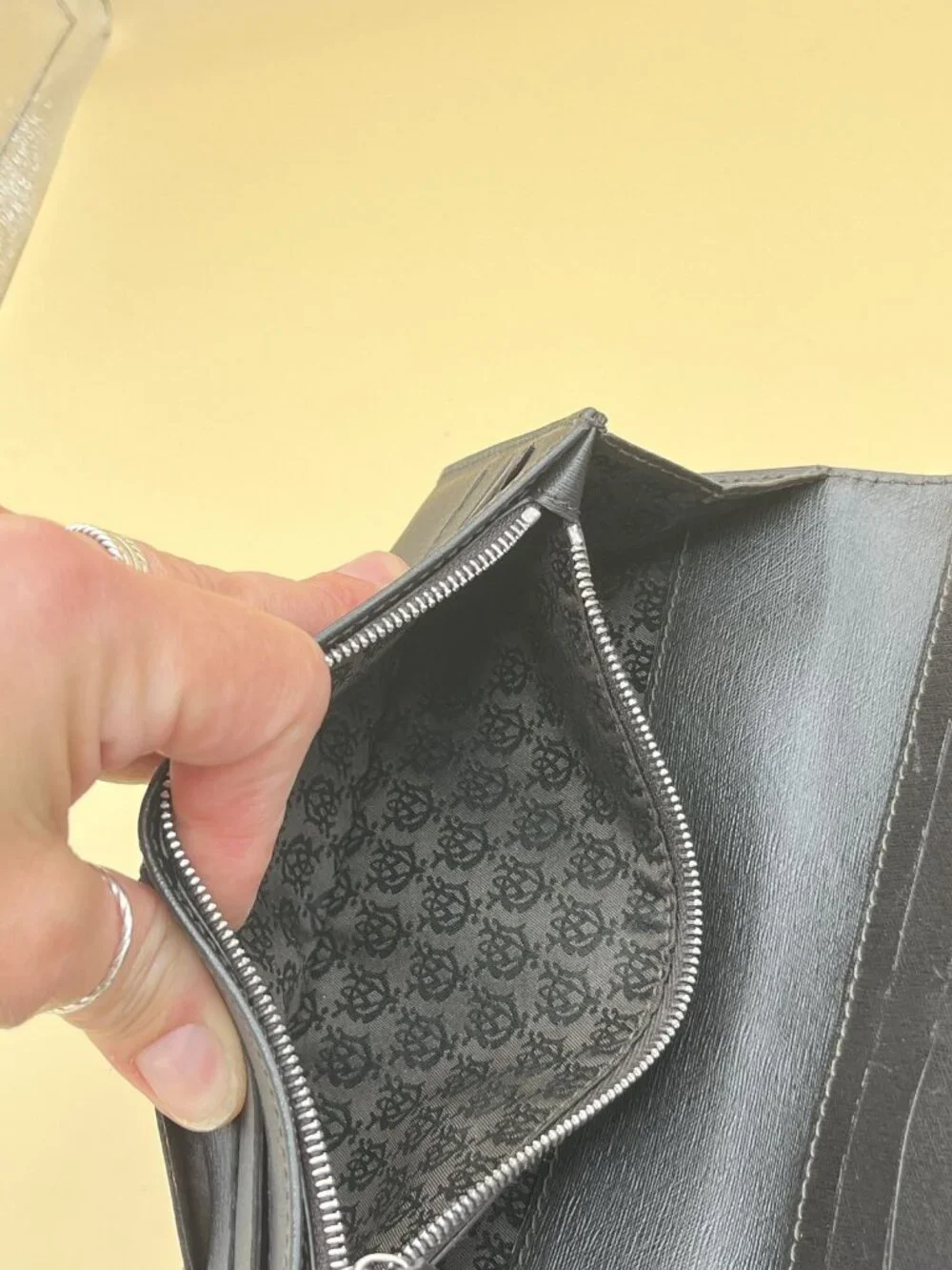 Dunhill Black Grained Leather Long Bifold Wallet Monogram Lining Made in Italy